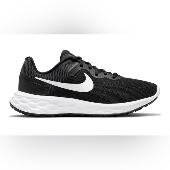 Nike Shoes - Nike Revolution 6 Women’s Running Sneaker - NWOT